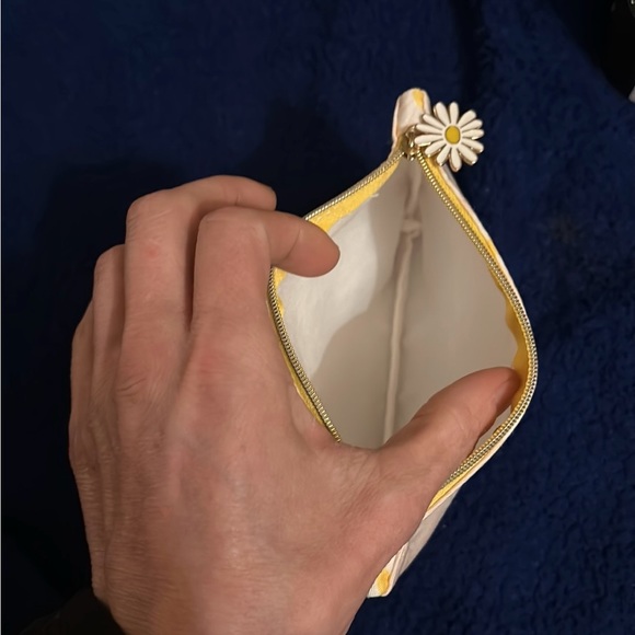 3 Ipsy mini makeup bags three one pink w daisies one  pink w ferns 5” 7”. - Picture 8 of 10